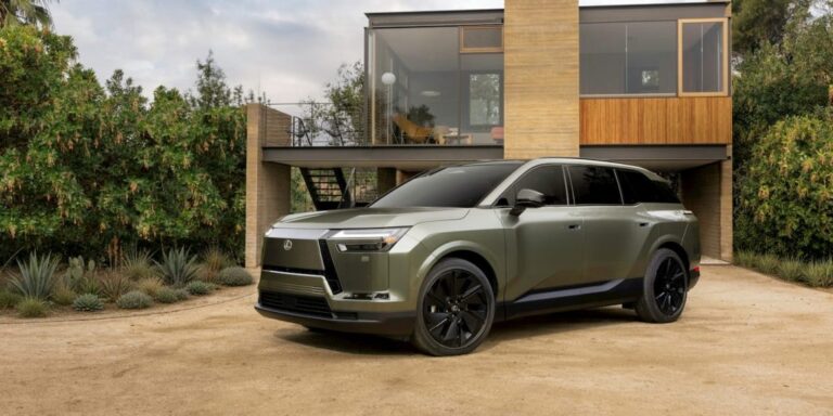 Bude toto najlepšie 7-miestne rodinné SUV? Lexus TZ prichádza s najtichším interiérom