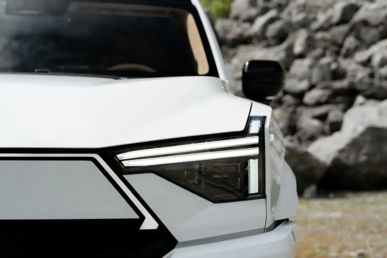 Zabudnite na Land Cruiser. Tento offroad ho hravo prekoná a ešte vám zostane na dovolenku v Karibiku