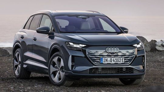 Audi Q4/Q4 Sportback e-tron: Zvonka retuše, vnútri revolúcia  - Novinky - Auto - Pravda