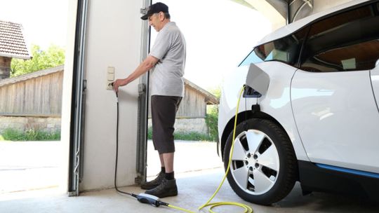 Holandský Utrecht chce varovať obyvateľov pred nabíjaním elektromobilov - Magazín - Auto - pravda.sk
