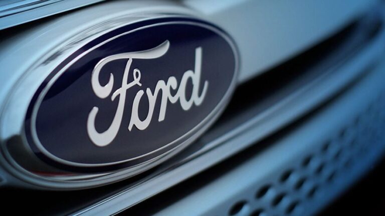 Ford by mohol predať časť svojho európskeho závodu Geely