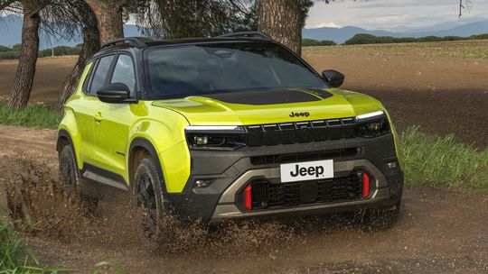 Jeep Avenger je ešte odolnejší. S faceliftom prichádza aj výročná edícia - Novinky - Auto - pravda.sk