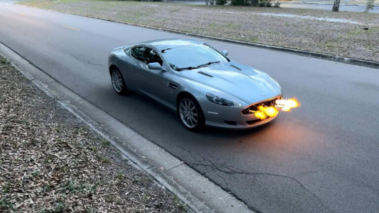 Na STK by ich porazilo: Na predaj je Aston Martin, ktorý mení poznávacie značky - AUTOVINY.sk
