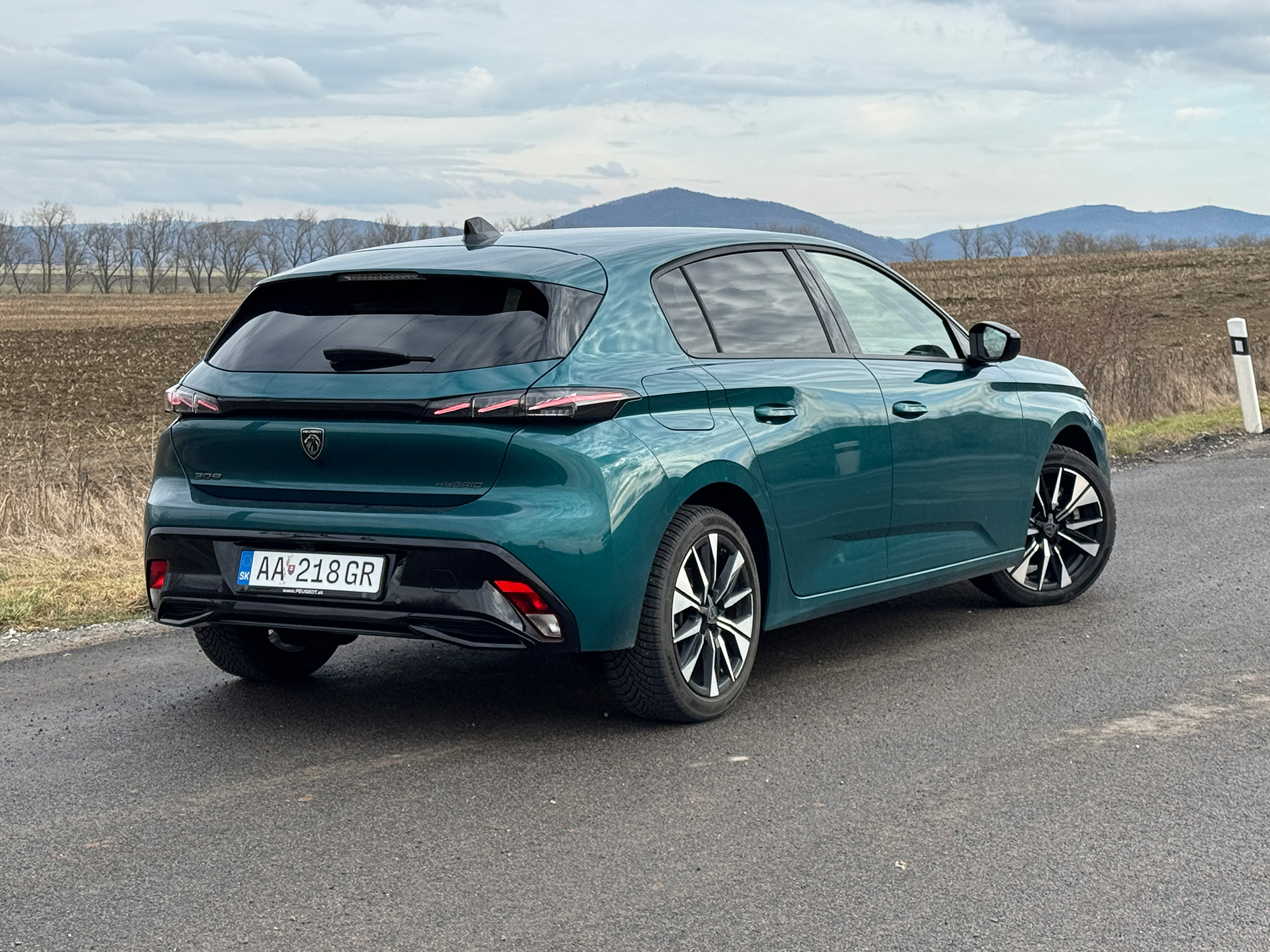 peugeot 308 hybrid