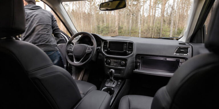 Týmto trikom môžete po zaparkovaní auta ušetriť tisíce eur. Trvá len dve sekundy - AUTOVINY.sk