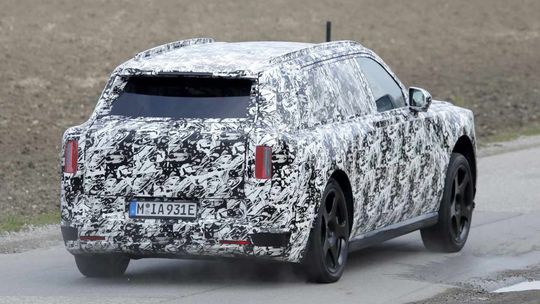 Rolls-Royce: Elektrický Cullinan sa blíži. Využije techniku Neue Klasse - Magazín - Auto - Pravda