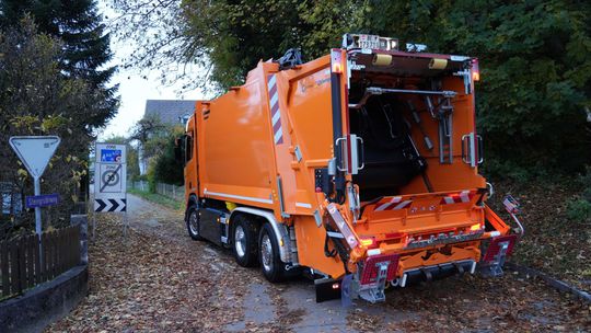 Tichí smetiari: Scania dala do prevádzky elektrické vozidlá na zvoz odpadu - Magazín - Auto - pravda.sk