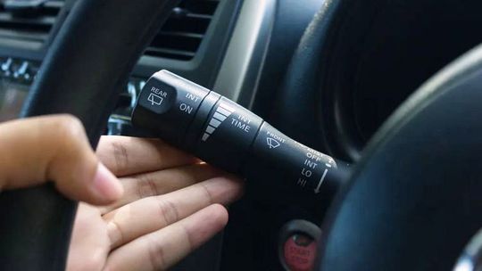 Túto chybu robí pri ‘smerovkách‘ veľa vodičov. Robíte ju aj vy? - Magazín - Auto - Pravda