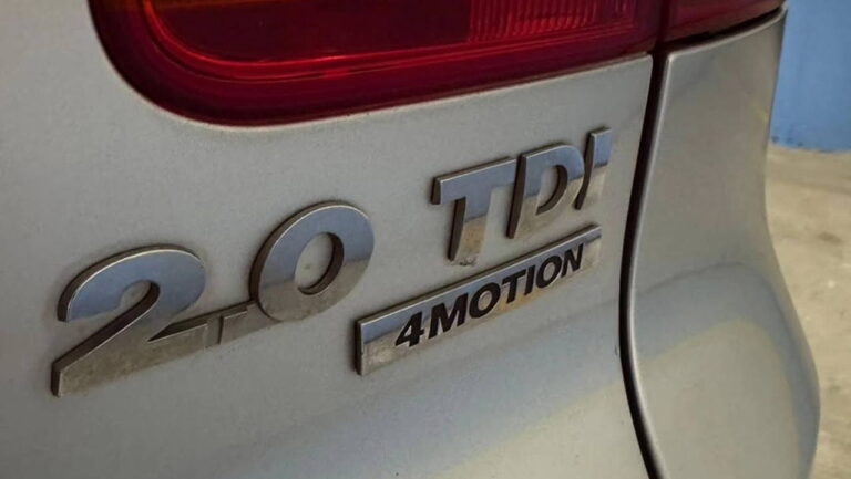 Štát nakupuje dieselové autá, ľuďom núti elektromobily. Výsmech do tváre?