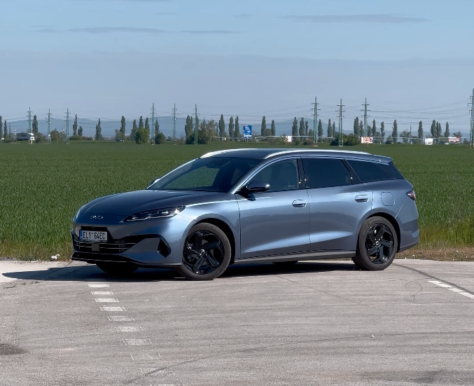 BYD Seal 6 DM-i Touring: kombi, ktoré usvedčuje SUV z klamstva - AUTOVINY.sk