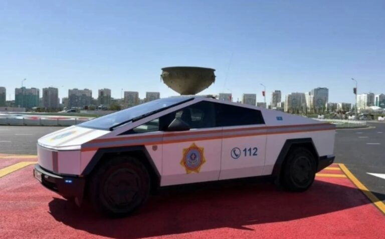 Bizarná záchrana pre Muska? V USA o Cybertruck nikto nestojí, nečakaný dopyt prišiel z Kazachstanu