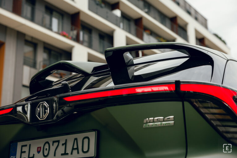 Číňania investujú stovky miliónov do výroby v Európe. Postavia tu novú továreň na výrobu elektromobilov