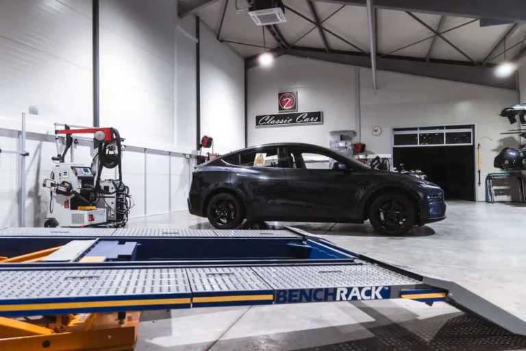 Servis v Malženiciach splnil prísne podmienky Tesly a získal prestížnu certifikáciu