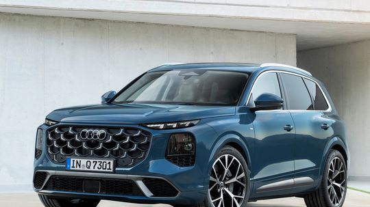 Audi Q7: Nová generácia bude jazdiť na naftu a vo vnútri ponúkne viac luxusu - Novinky - Auto - pravda.sk