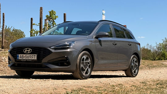 Test: Hyundai i30 kombi 1.6 T-GDi. Nový motor mu ohromne prospel, cenou vás nezruinuje - Testy automobilov - Auto - Pravda
