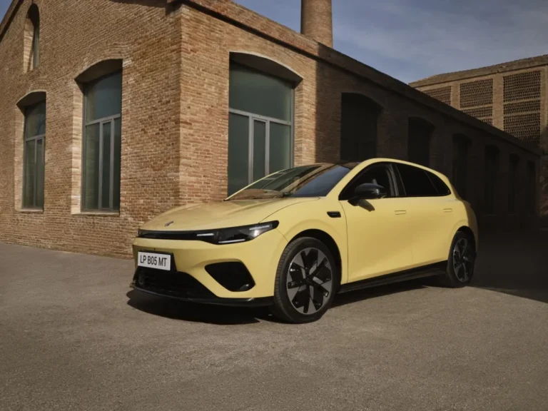 Leapmotor B05 prichádza na Slovensko. Športový elektromobil so zadným pohonom štartuje na cene 23 990 €