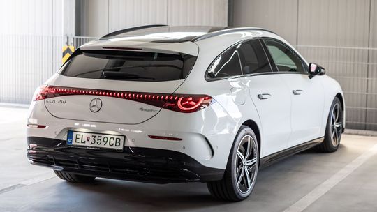 Mercedes-Benz CLA 350 4Matic Shooting Brake: Malý, elektrický, ale stále Mercedes - Testy - Auto - pravda.sk