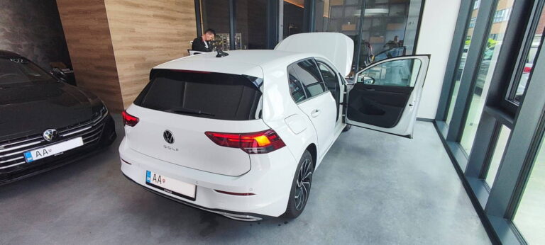 Nové alebo ojazdené auto: Čo sa oplatí viac? Kde ľudia robia najčastejšie chyby? - AUTOVINY.sk