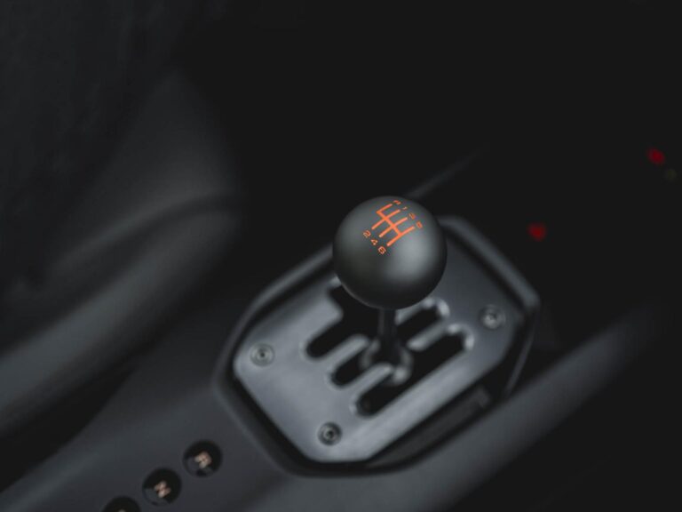 Ferrari 12Cilindri Manuale je manuál a aj nie je manuál. Ako to teda je?