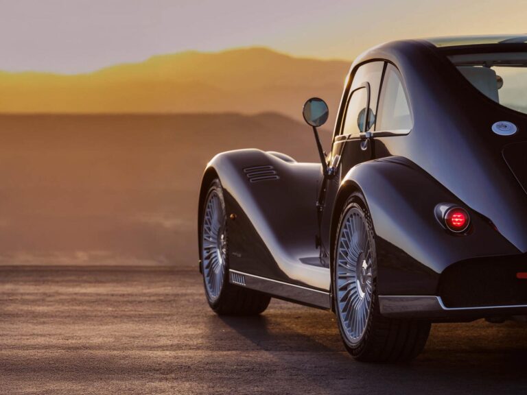 Morgan Midsummer Coupé je britská tradícia po strete s talianskym snom