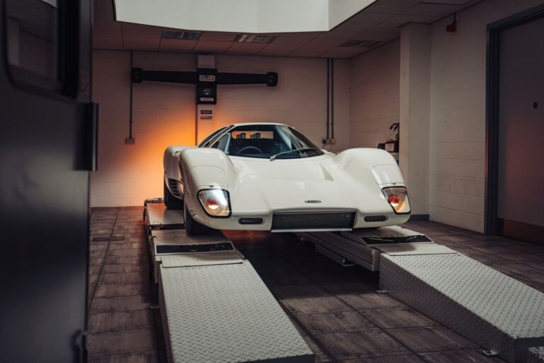 McLaren vytiahol z archívov auto, ktoré takmer nikto nepozná