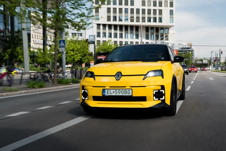 Roky sme žili v omyle. Renault zistil, prečo si ľudia naozaj kupujú elektromobily