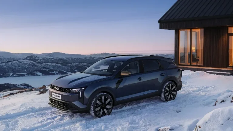 Dacia Striker: Nový crossover spája SUV, kombi aj sedan do jedného auta