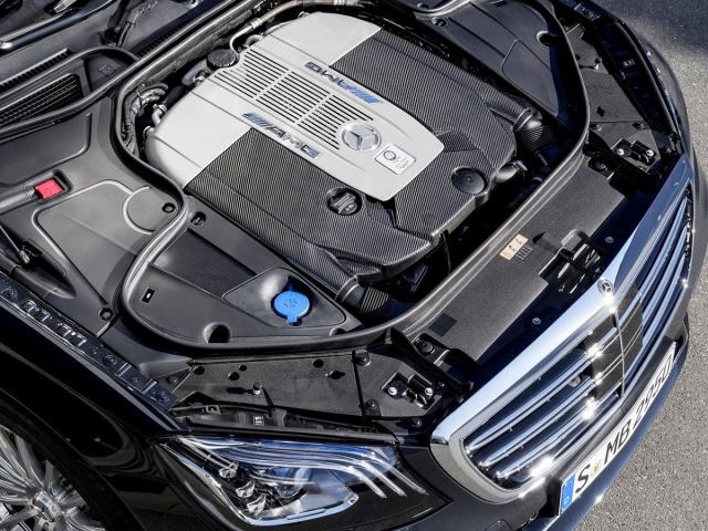 Smutné: Mercedes-Benz vyrobil posledný motor V12 pre Európu - Magazín - Auto - pravda.sk