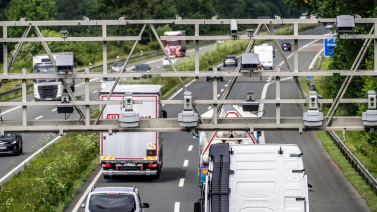 Nová daň za každý kilometer štartuje od roku 2028. Vyjde na 298 eur - AUTOVINY.sk