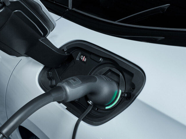 Číňania už ovládli tretinu trhu s plug-in hybridmi v EÚ. BYD a Chery využívajú diery v colnej politike - Magazín - Auto - pravda.sk