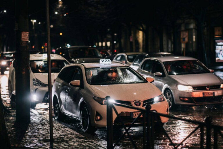Našli ste lacné auto nezvyčajnej farby? Pozor, môže to byť bývalé taxi z Talianska - AUTOVINY.sk