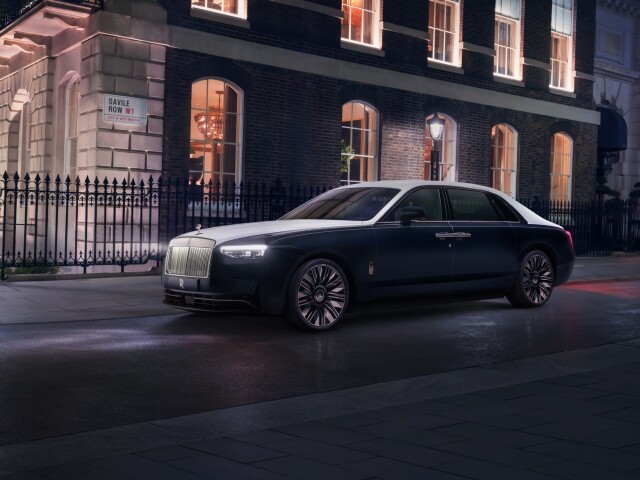Rolls-Royce ušil Ghostu oblek. Má výšivku z 250-tisíc stehov - Novinky - Auto - pravda.sk
