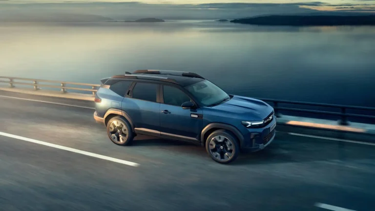 Dacia spojila hybrid s pohonom 4x4, nový Duster a Bigster už môžete objednávať