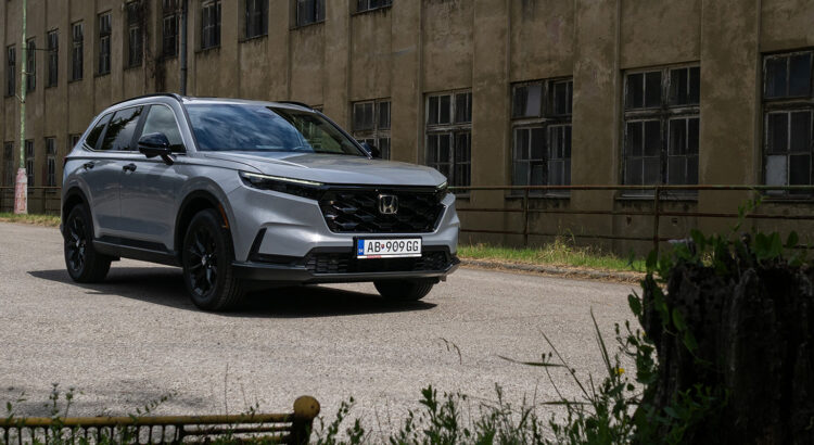 Test Honda CR-V e-HEV AWD: Chce vydržať večne - AutoGrip