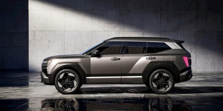 Nový Hyundai Tucson 2027: Oblé línie vystriedajú ostré hrany. Zmení sa aj technika?