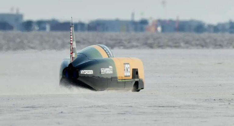 Neuveriteľných 653 km/h bez kvapky benzínu: Vodíkové monštrum prepísalo históriu