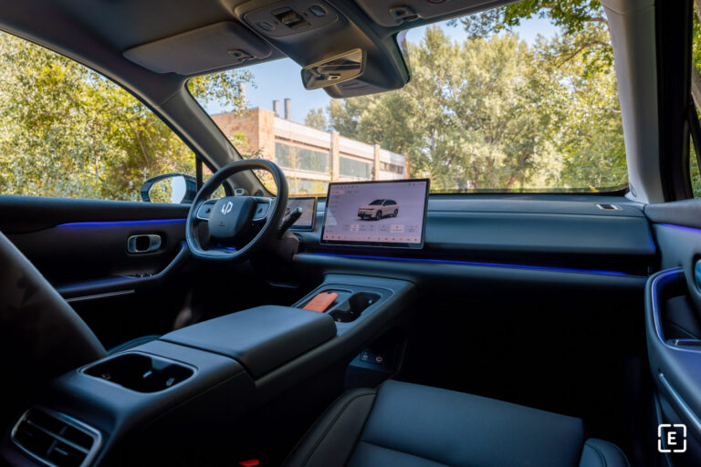 Prieskum hovorí jasne: Majitelia elektromobilov sú šťastnejší ako vodiči spaľovákov