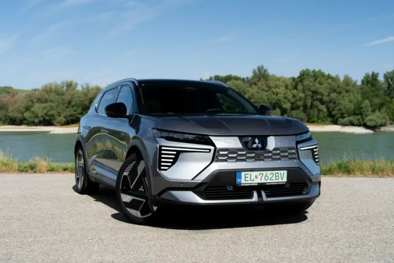 800 km na nabitie? Za týždeň sme mu takmer nenašli chybu