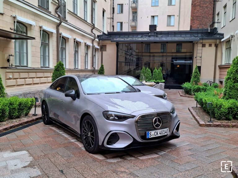 Elektrický Mercedes prekvapil spotrebou, Hyundai mení Konu a ZSE posilňuje východ | Prehľad týždňa