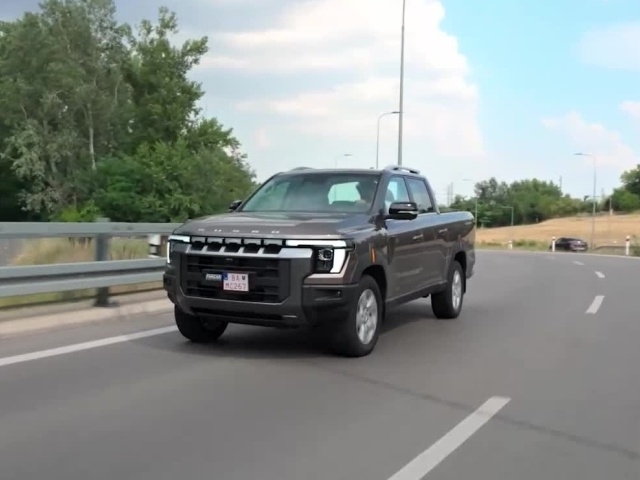 Videotest: KGM Musso Grand. Pikap, ktorý vás určite nenechá v štichu - Testy - Auto - pravda.sk