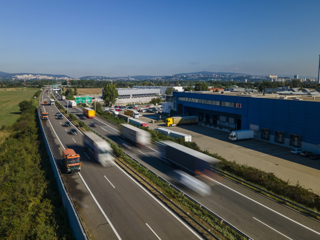 Čo všetko strácame na diaľniciach? Tak to by ste neverili - Doprava - Auto - pravda.sk