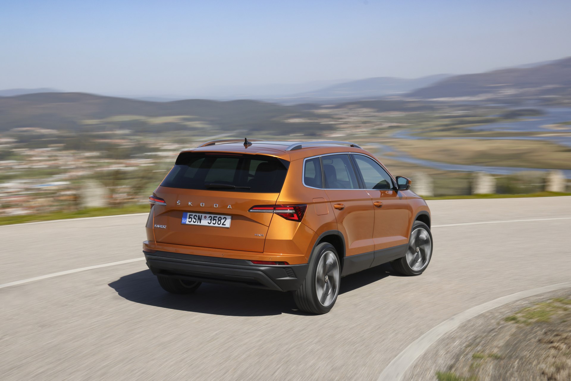 Škoda Karoq Extra a Extra Plus: cena na Slovensku
