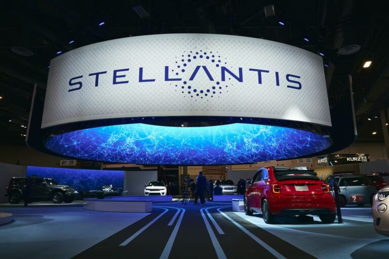 Automobilky strácajú miliardy. Zisk z jedného auta výrazne klesol