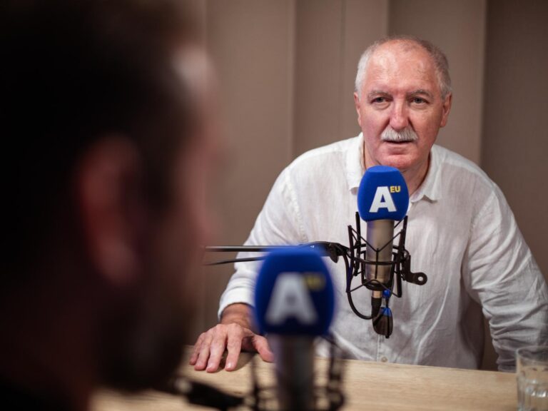 Zoberú vám vodičák, ak nafúkate na bicykli? Prečo sú mladí vodiči problém? Rozhovor s Jánom Bazovským