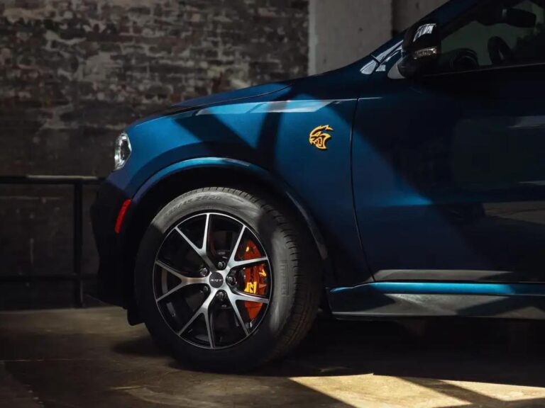 Dodge Durango prešiel na temnú stranu sily