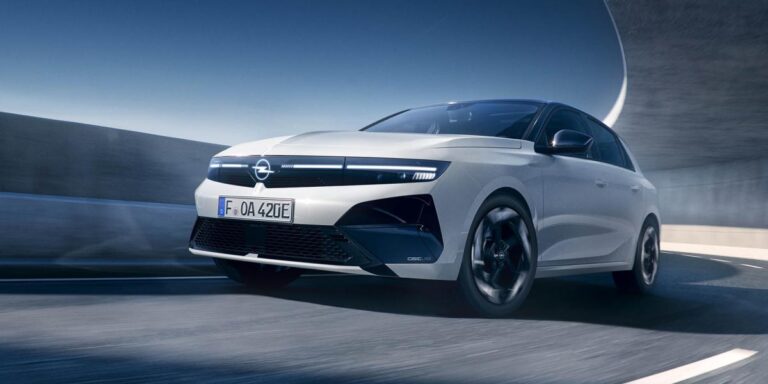 Opel Astra GSE Line dá športový vzhľad aj obyčajnému benzínu