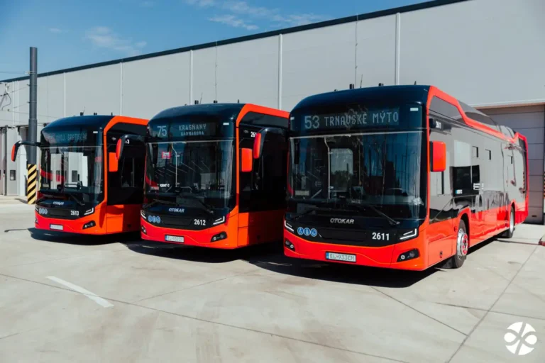 DPB predstavuje nové elektrobusy: 230 km dojazd, moderné technológie a vyšší komfort