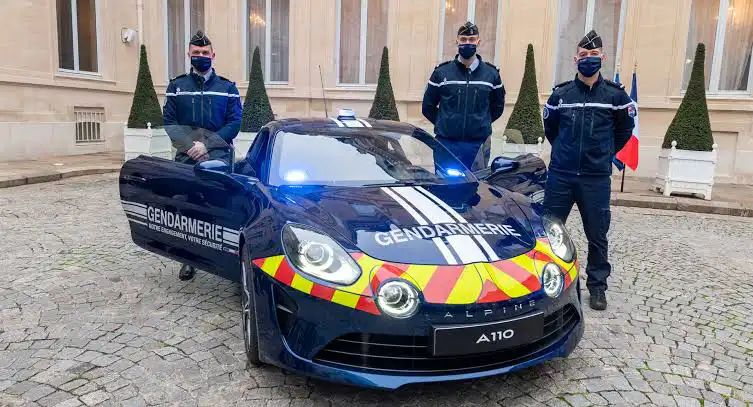 Porsche 911 sa rútilo vo Francúzsku 312 km/h. Policajti také niečo ešte nevideli