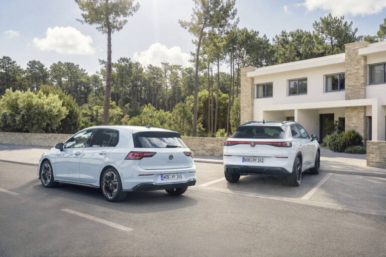 Chcete hybrid bez nabíjačky? Volkswagen Golf a T-Roc ho práve dostali, vieme ceny - AUTOVINY.sk