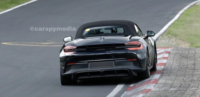 Porsche ukázalo nový elektrický Boxster priamo pri ostrých testoch na Nürburgringu
